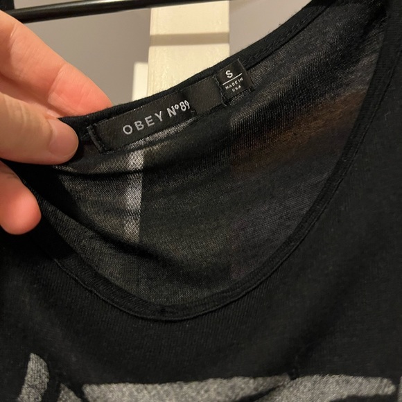 SH*TTY TEENAGERS OBEY FLOWY SIDE SLIT SHIRT - Picture 4 of 4